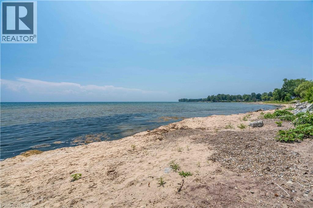 2399 Lakeshore Road Property Photo 6