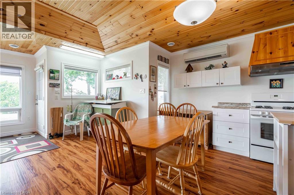 2399 Lakeshore Road Property Photo 16