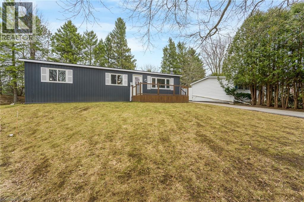 157 Maple Crescent Property Photo 5