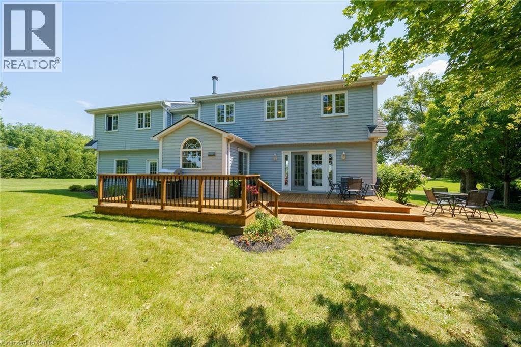 1042 River Road Property Photo 4