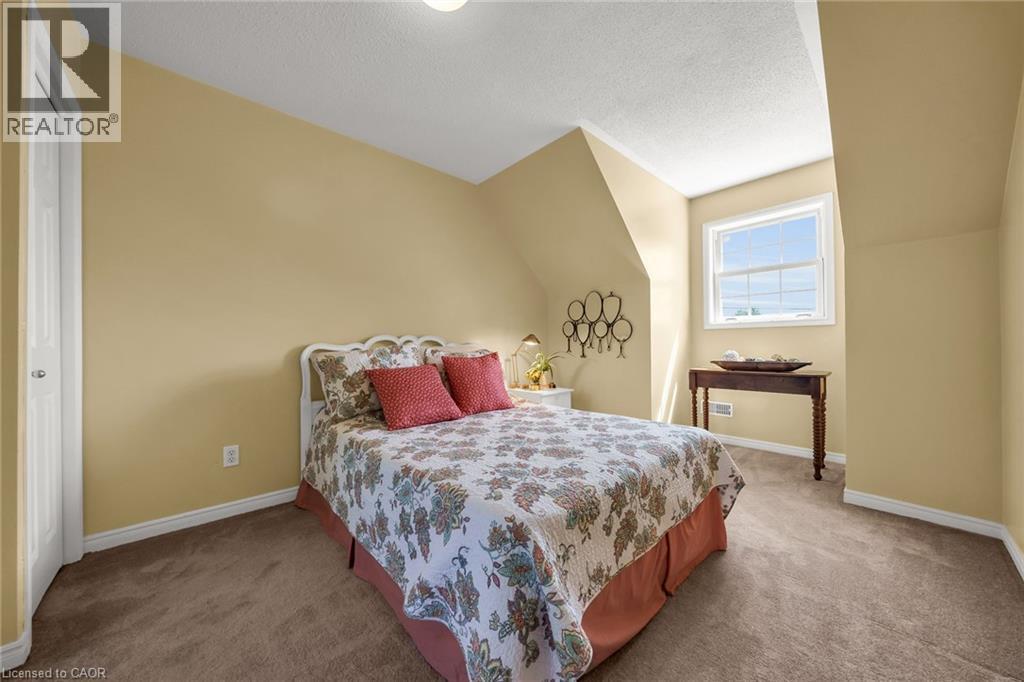 1042 River Road Property Photo 24