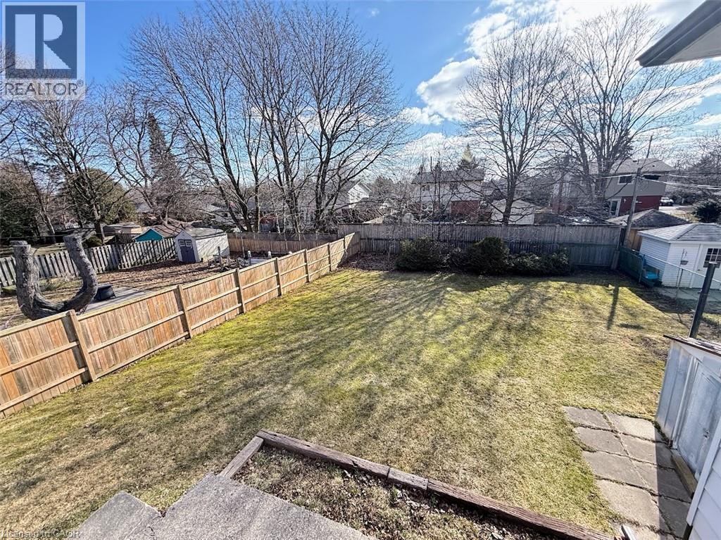 374 Victoria Road N Property Photo 42