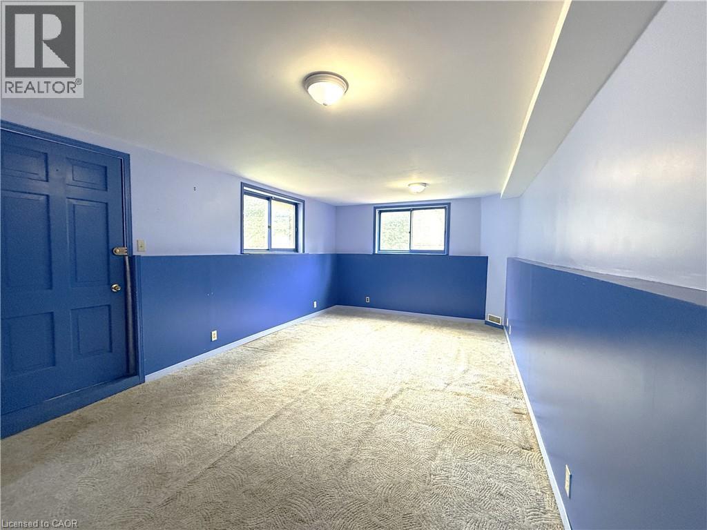 374 Victoria Road N Property Photo 46