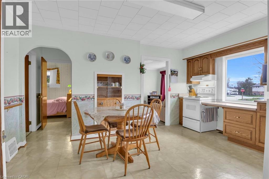 104 King Street Property Photo 14