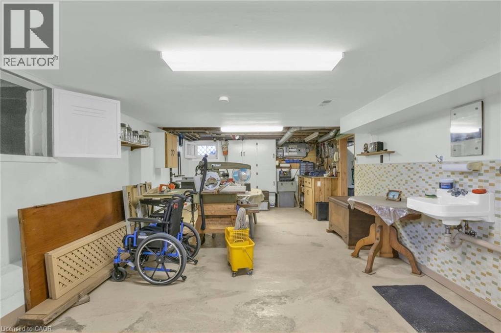 104 King Street Property Photo 27