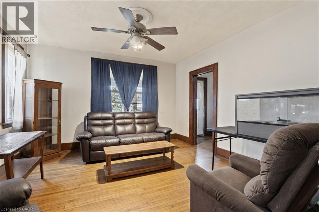 142 Stanley Street Property Photo 7