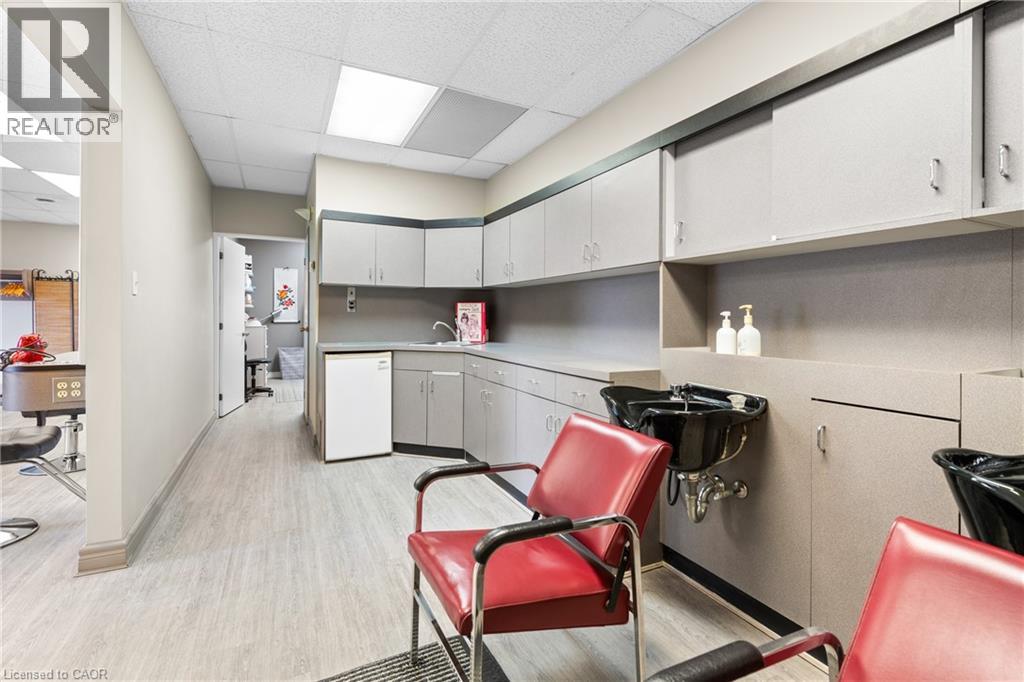 10 Glebe Street Property Photo 14