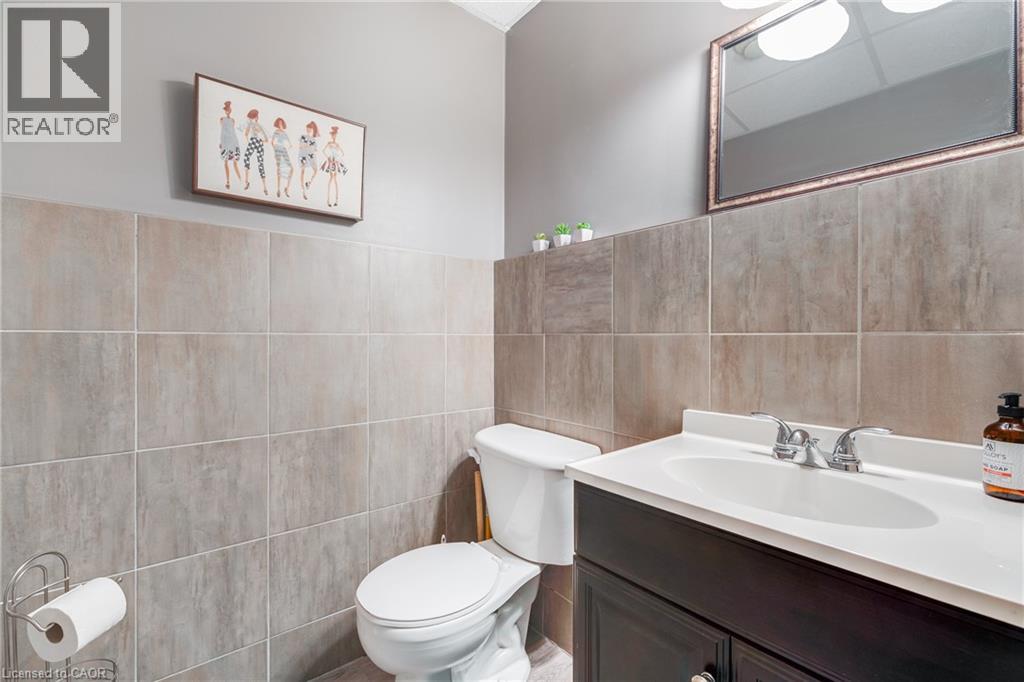 10 Glebe Street Property Photo 17