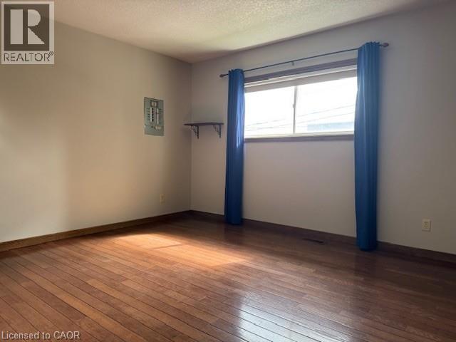 10 Glebe Street Property Photo 31