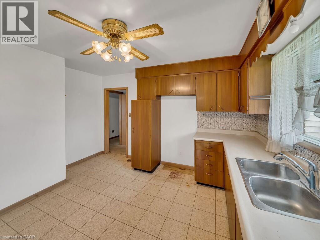 1416 Highway 6 Property Photo 6