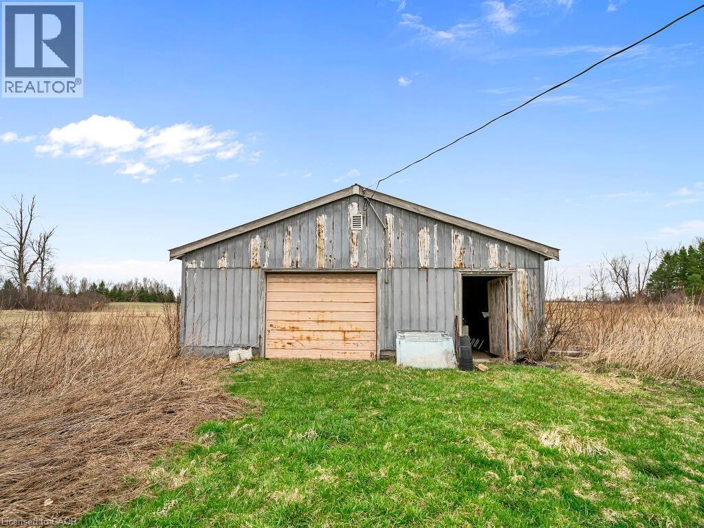 1416 Highway 6 Property Photo 39