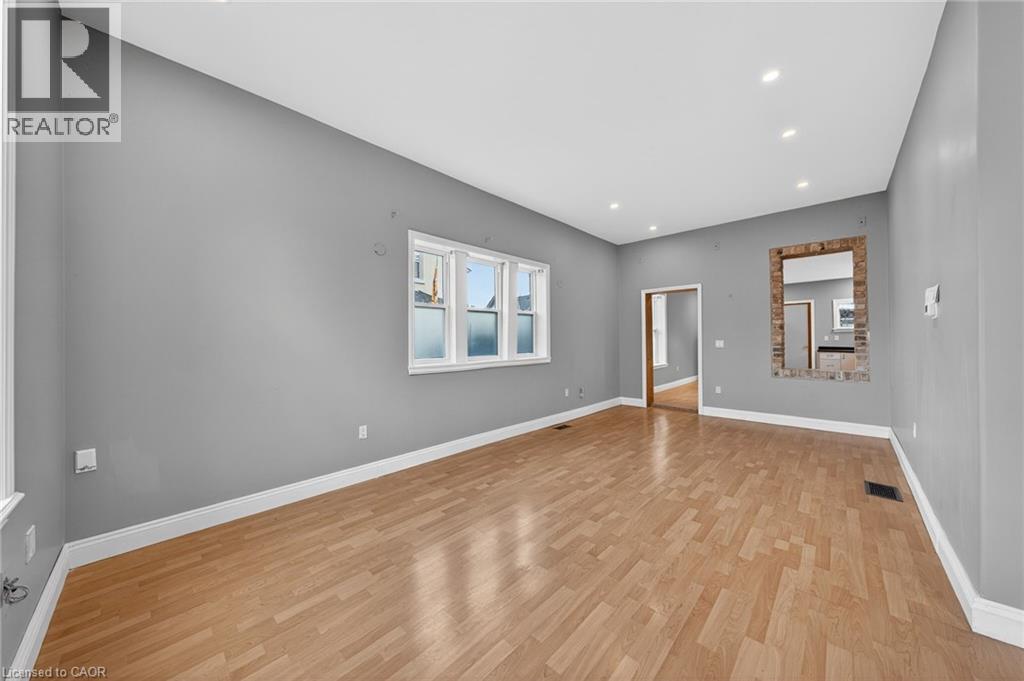 12 Fleet Street Property Photo 6