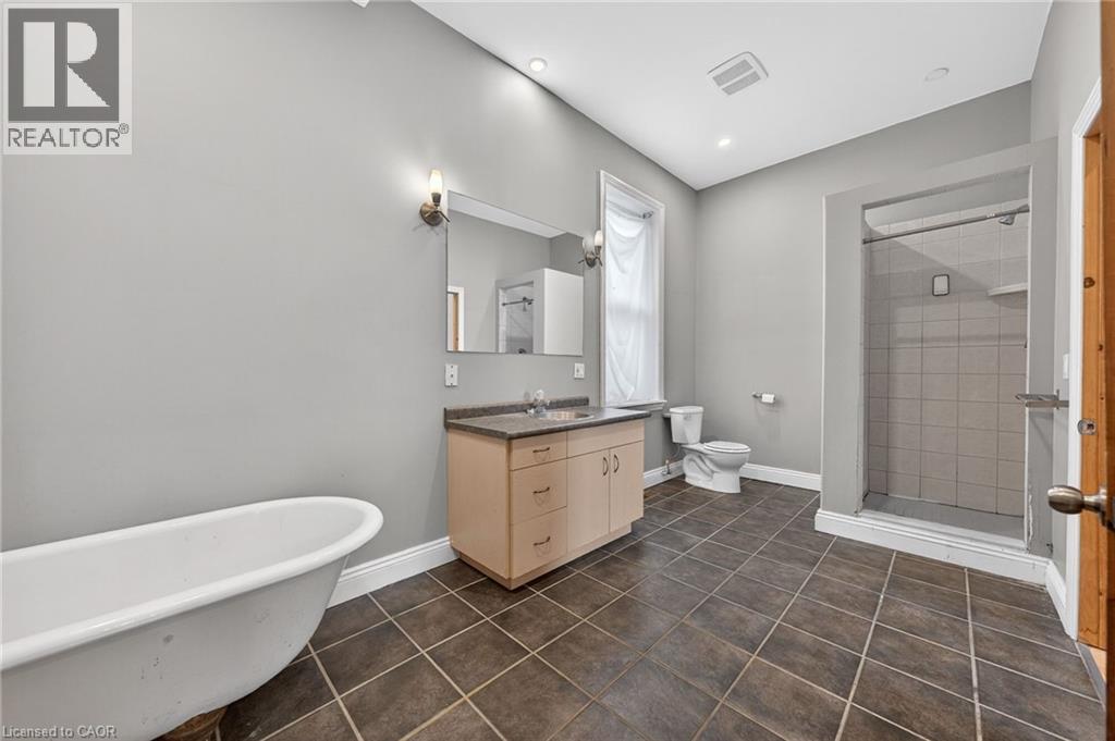 12 Fleet Street Property Photo 16