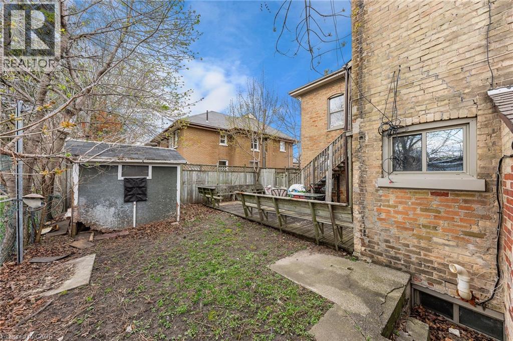 12 Fleet Street Property Photo 37