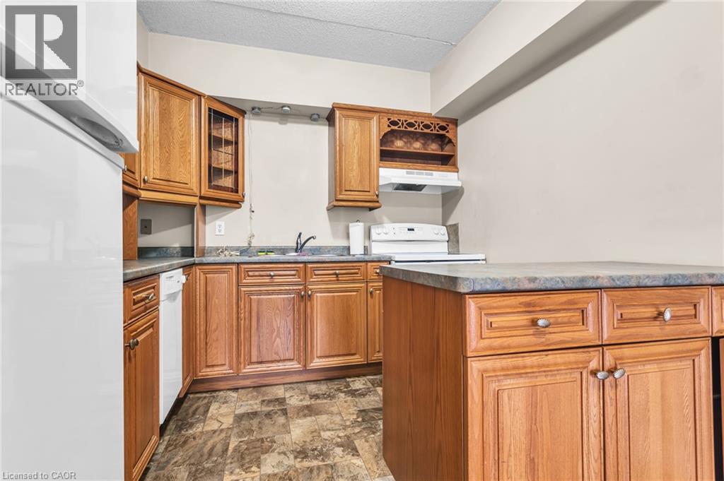 163 Ferguson Drive Unit# 302 Property Photo 11