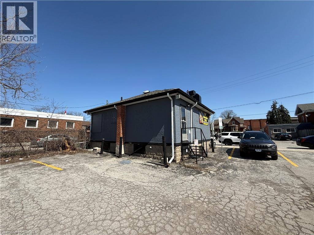 9 N Main Street N Property Photo 4
