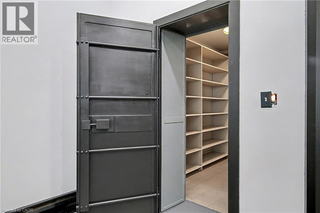 19 King Street E Unit# 2 Property Photo 16