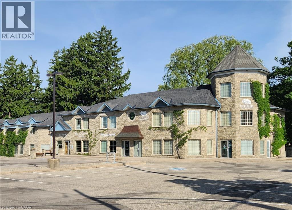 370 UNIVERSITY Avenue E Unit# 105B