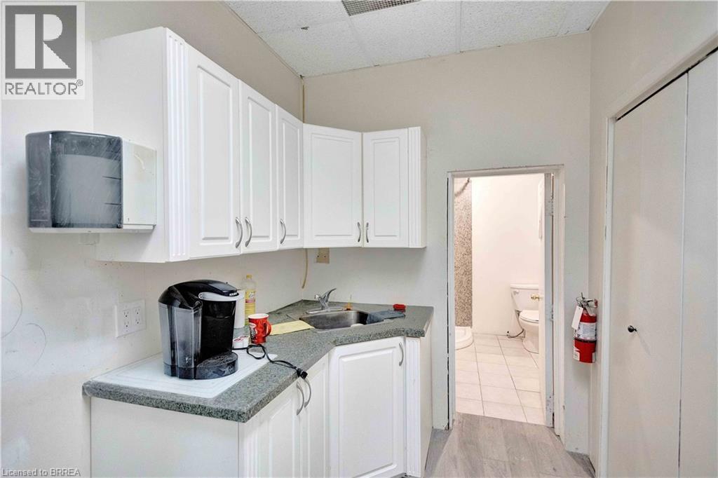 174 Stanley Street Unit# 006-007 Property Photo 10