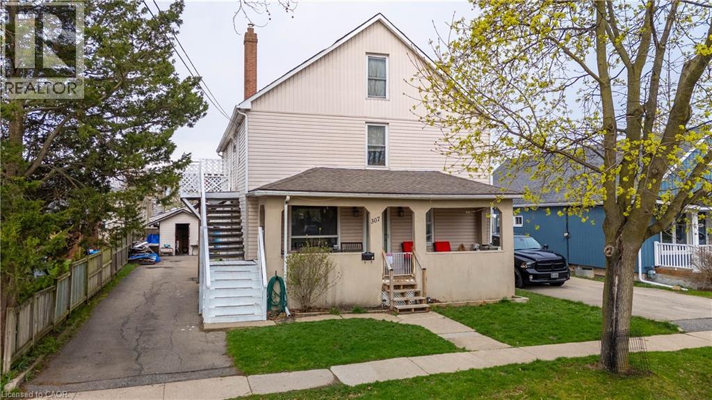 307 S WALLACE Avenue S Property Photo 1