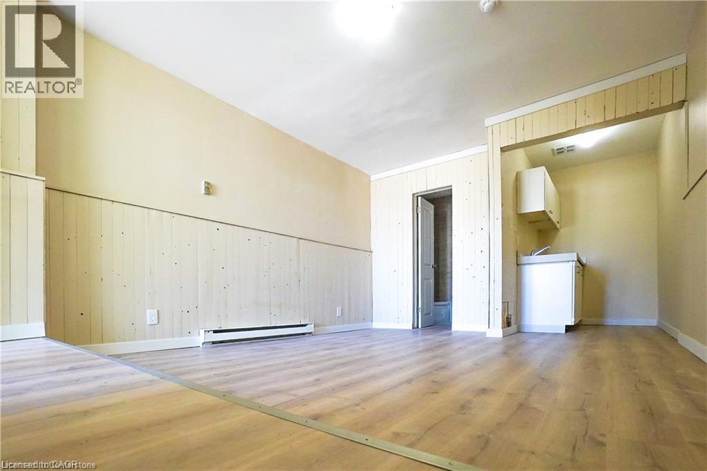839 Mosley Street Property Photo 6