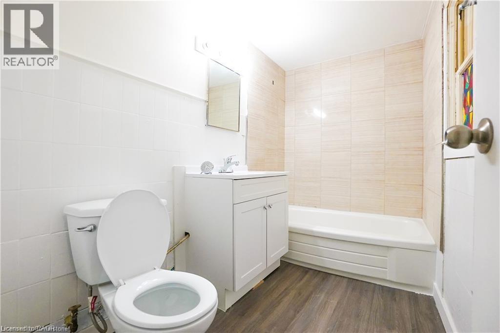 839 Mosley Street Property Photo 30