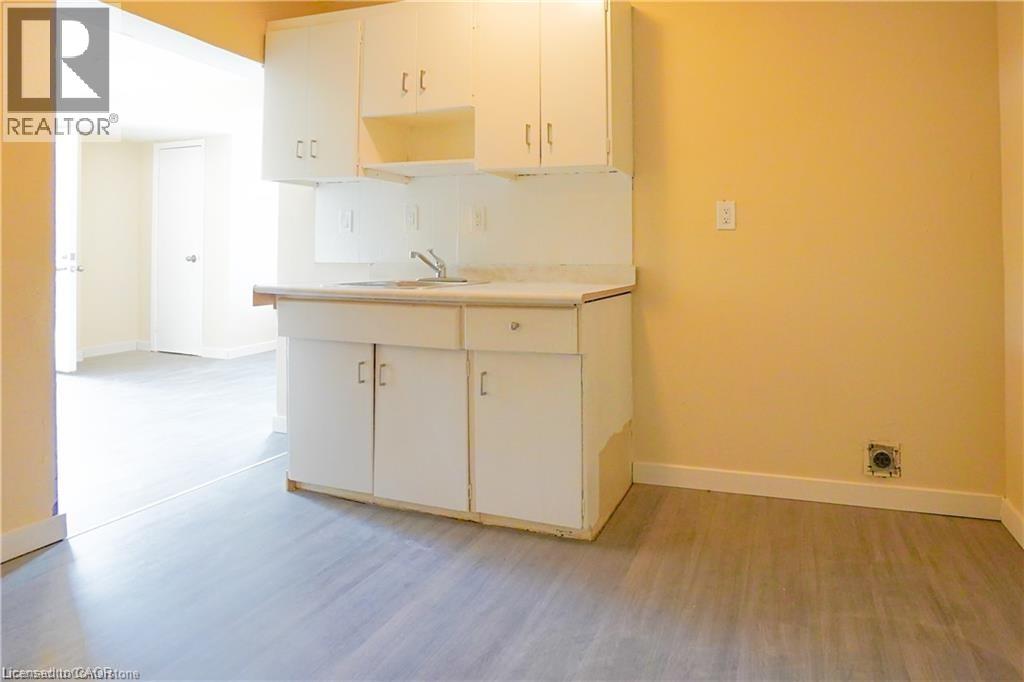 839 Mosley Street Property Photo 31