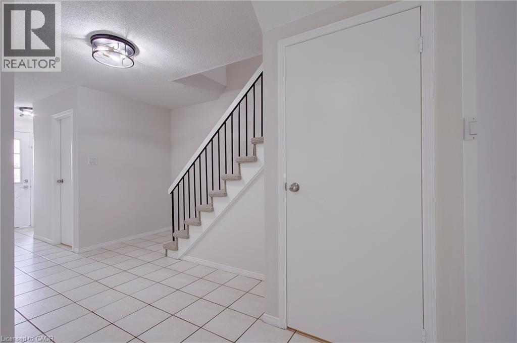 2355 Fifth Line Unit# 63 Property Photo 5