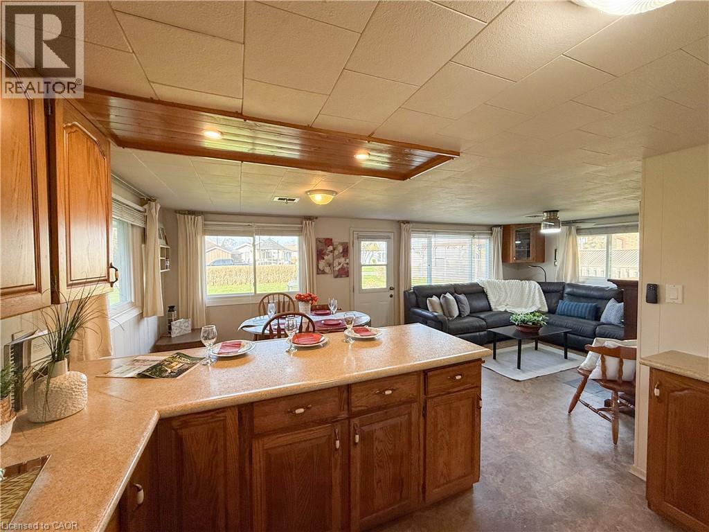 21 Poplar Road Property Photo 17