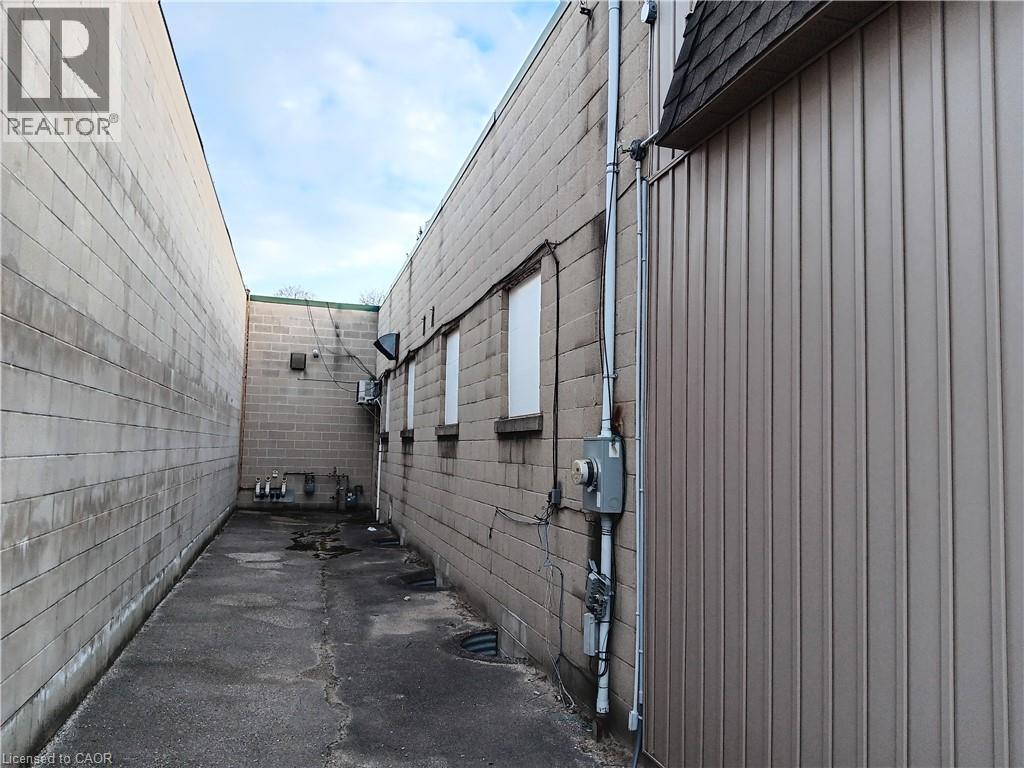 438 12th Avenue Property Photo 6