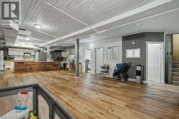 37 Wellington Street Property Photo 13