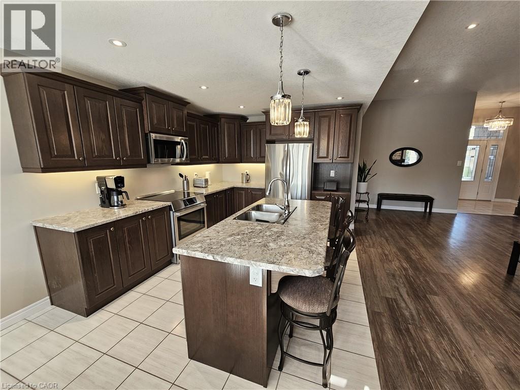 98 Allandale Crescent Property Photo 20