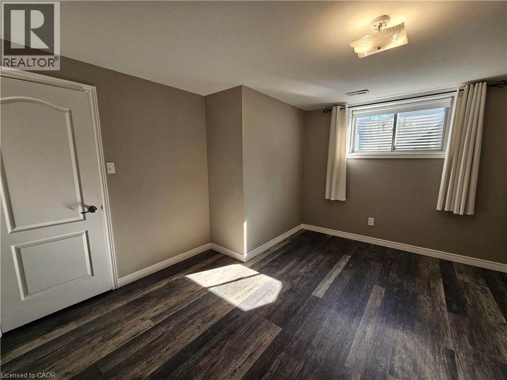 98 Allandale Crescent Property Photo 35