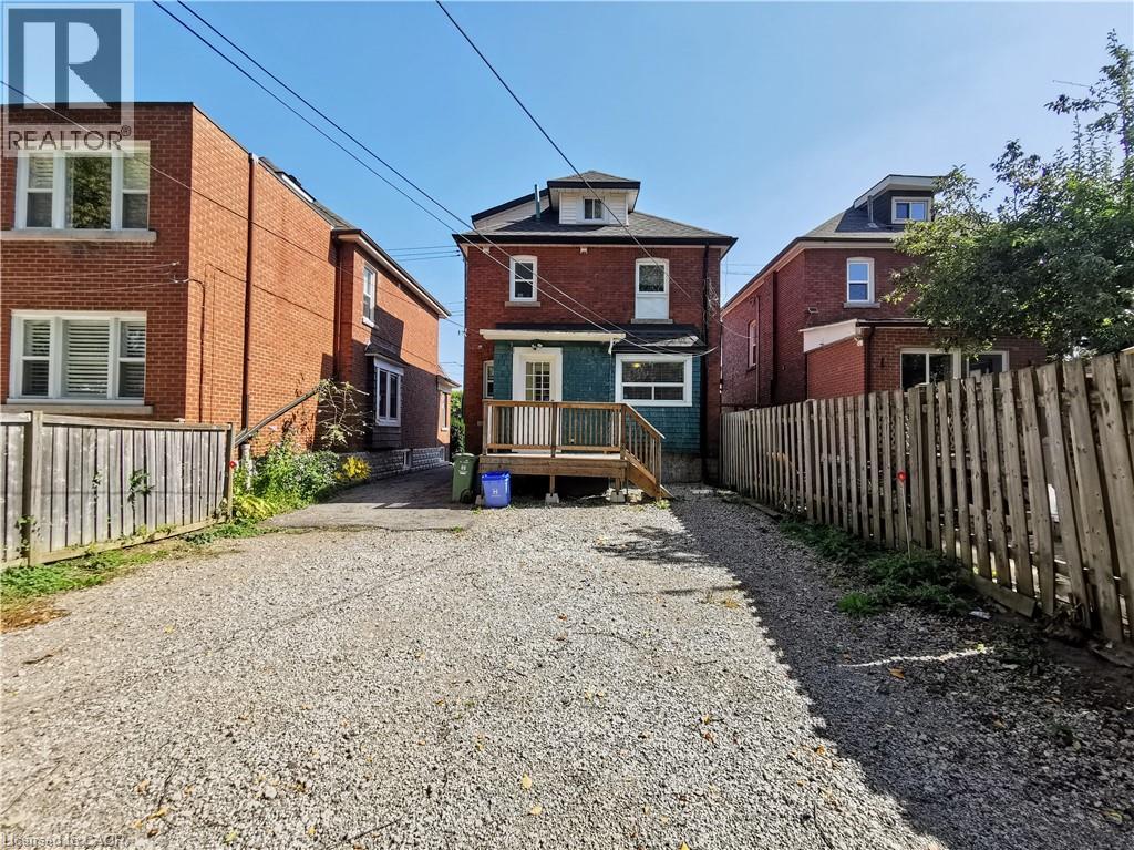 144 Ottawa Street S Property Photo 28
