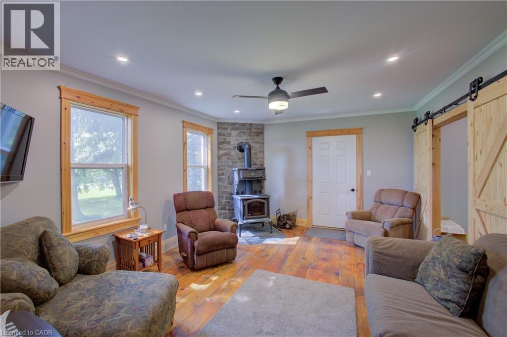 86561 London Road Property Photo 9