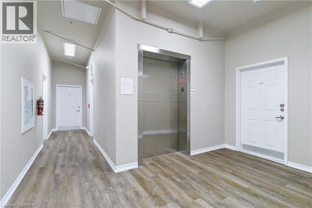 140 West River Street Unit# 504 Property Photo 29