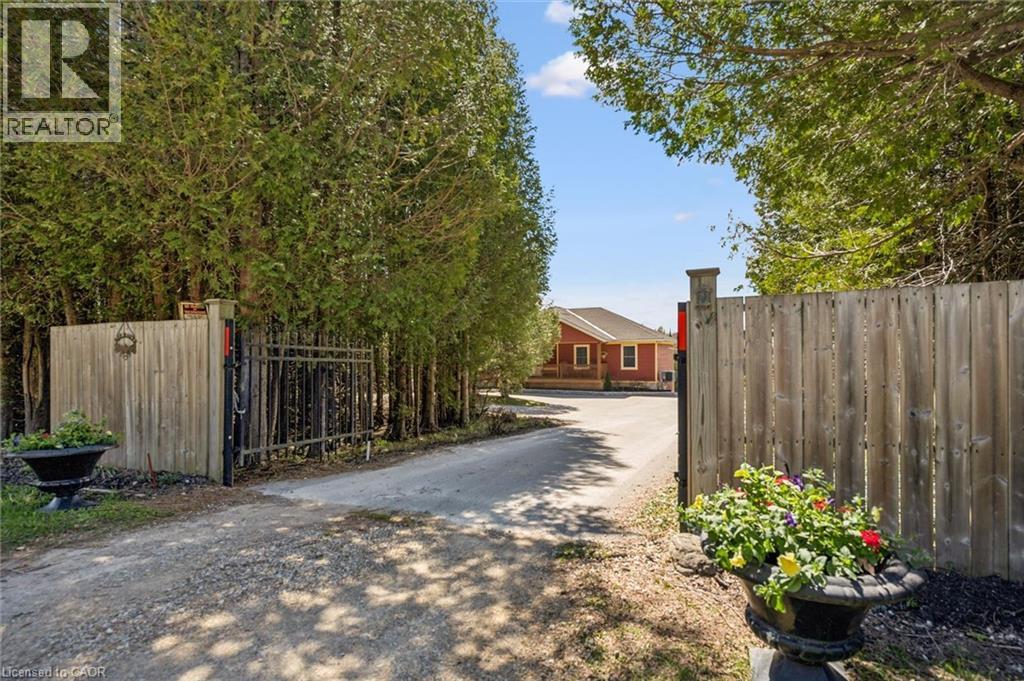 495190 Traverston Road Property Photo 49