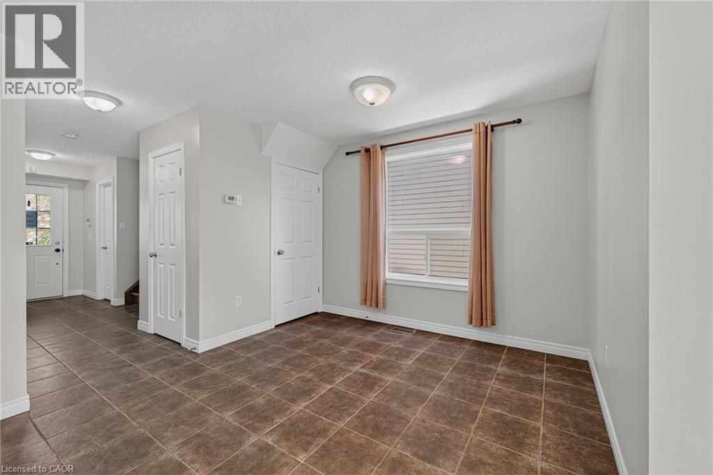 19 Sinclair Street Property Photo 8