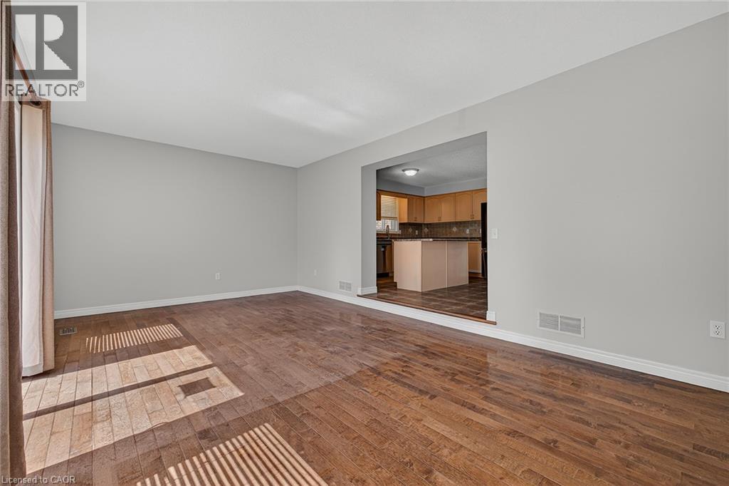 19 Sinclair Street Property Photo 11
