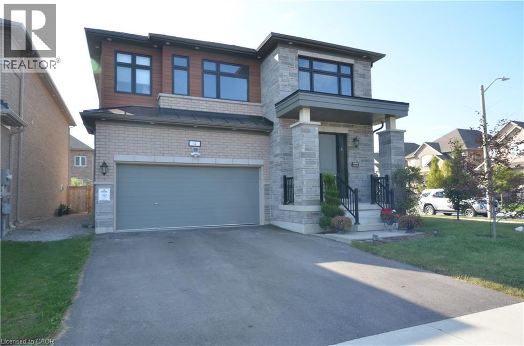 4 FINDLAY Drive Unit# B Property Photo 1