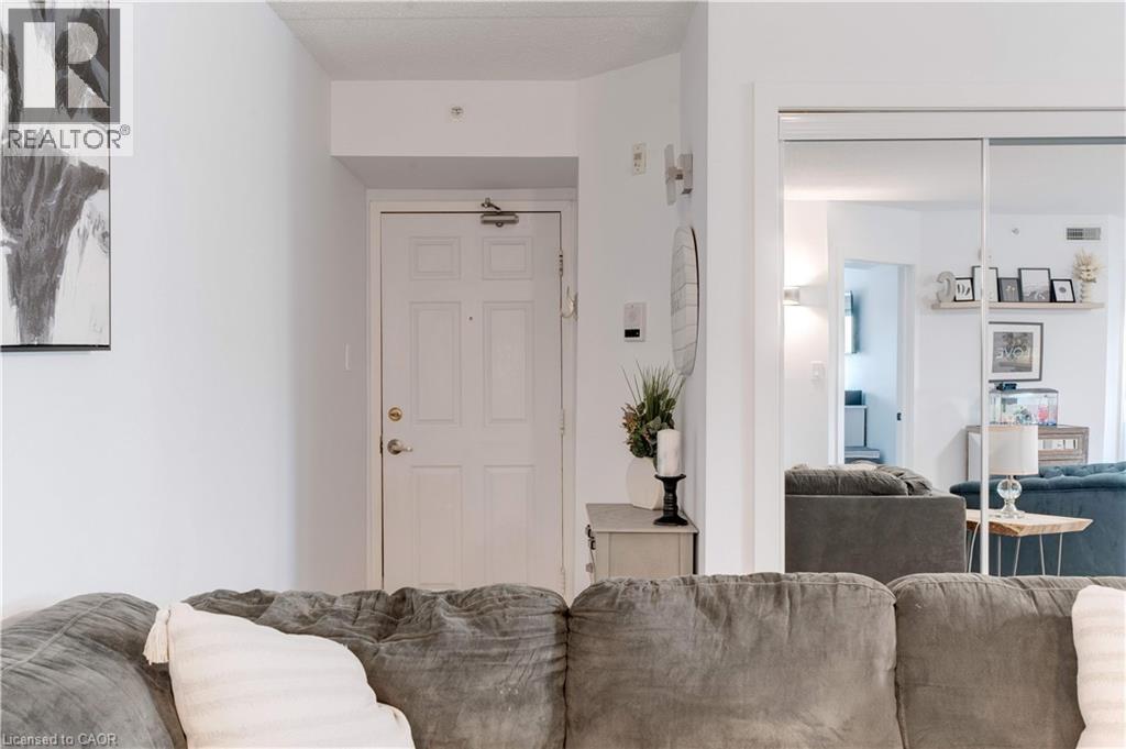 1800 Walkers Line Unit# 302 Property Photo 2