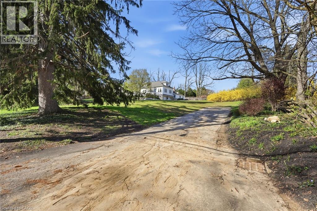 206 Lovers Lane Property Photo 7