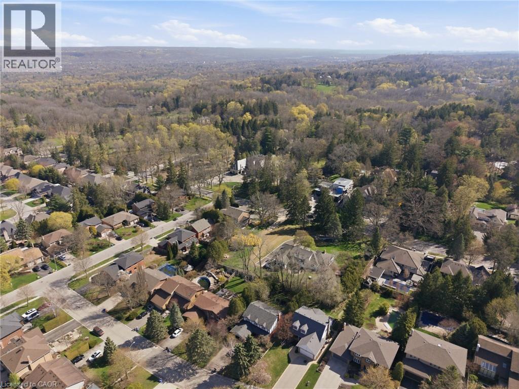 206 Lovers Lane Property Photo 18