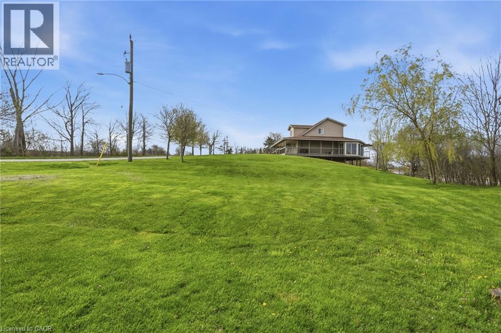 111 Erie Street Property Photo 34