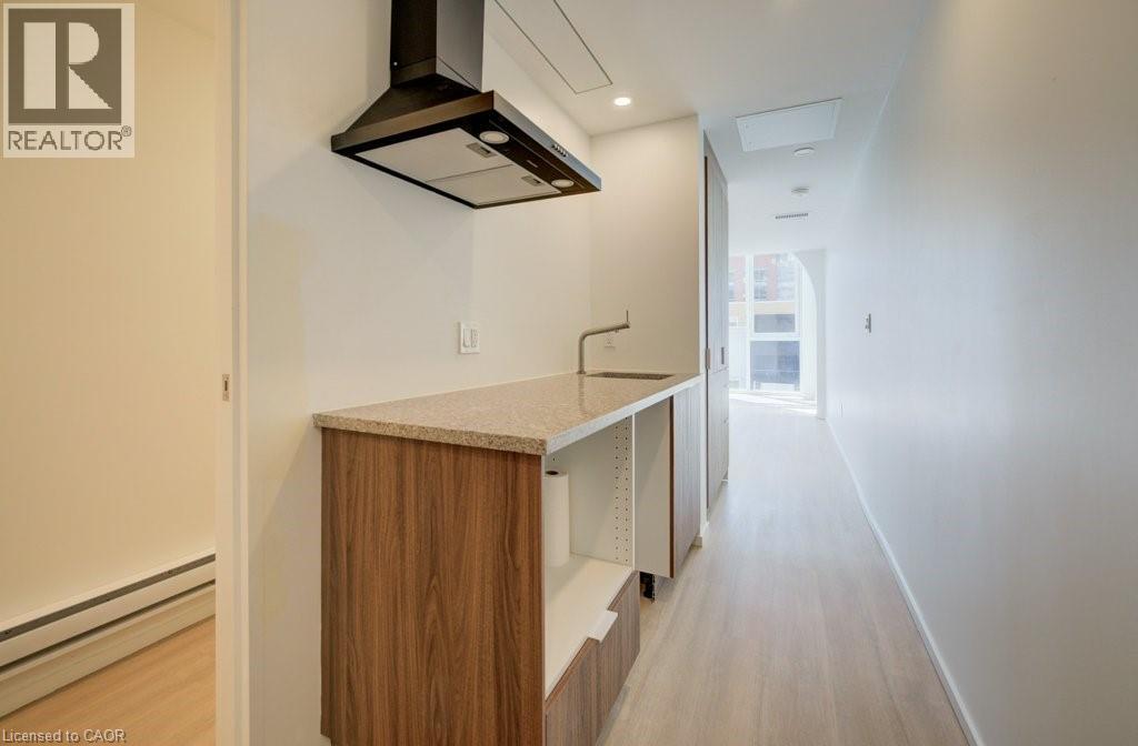 26 King Street E Property Photo 7