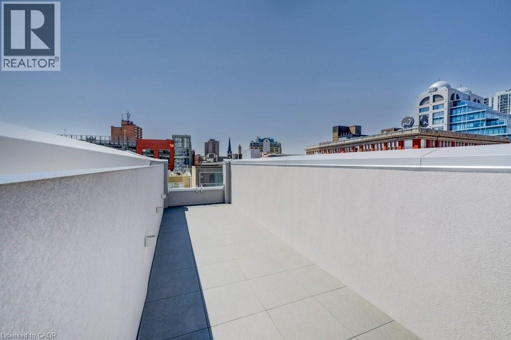 26 King Street E Property Photo 15