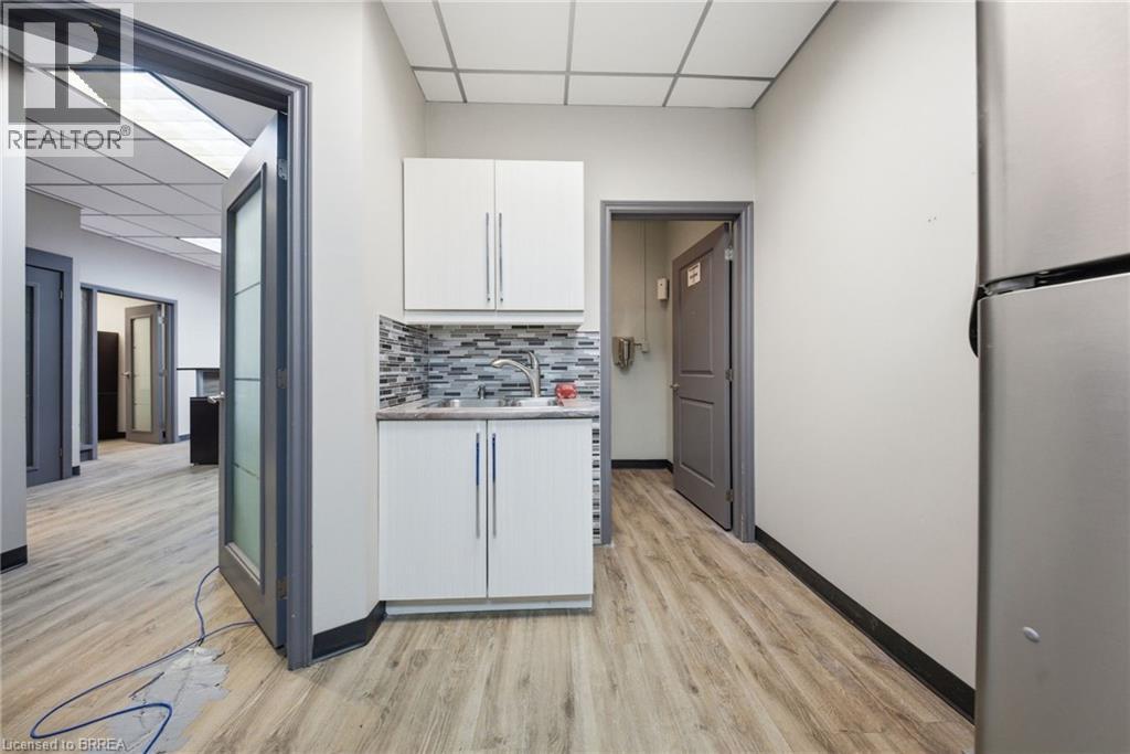 50 King George Road Unit# 3 Property Photo 20