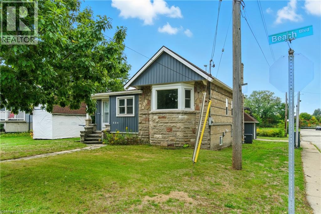 684 Beach Boulevard Property Photo 4