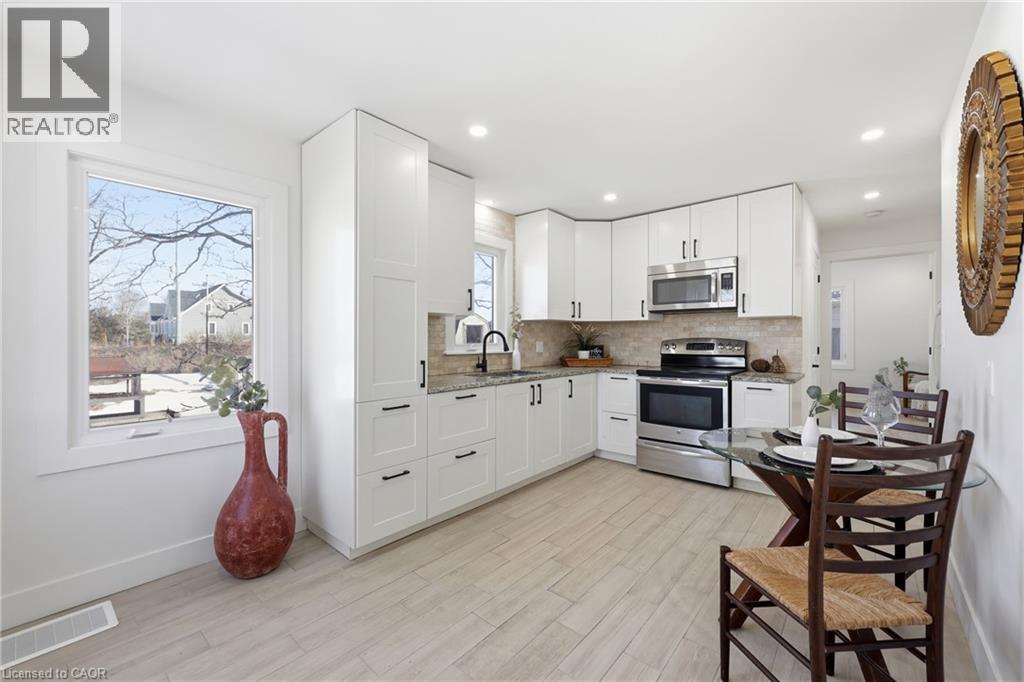 74 Freelton Road Property Photo 12