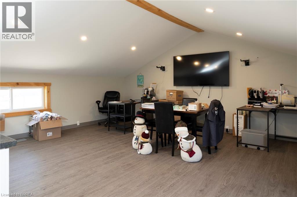 230 Oakland Road Property Photo 16